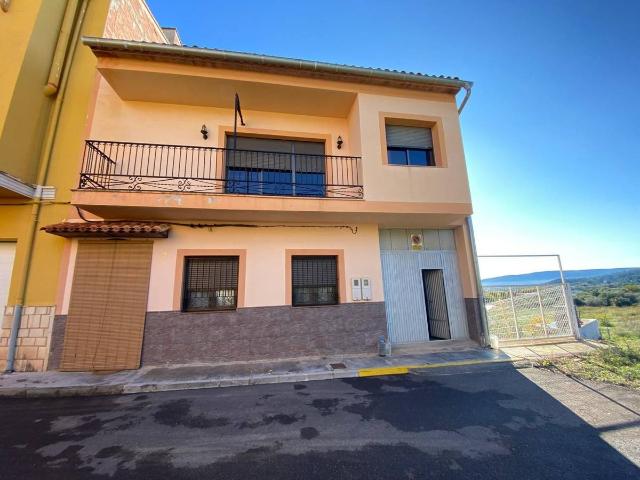 Chalet en venta en La Canal de Navarrés, Valencia