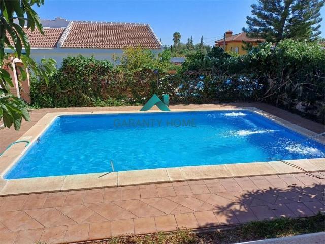 Villa en venta en Bollullos De La Mitación