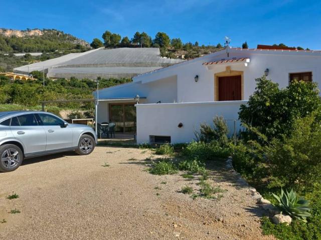 Chalet en venta en Bolulla