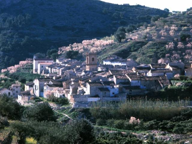Chalet en venta en Bolulla