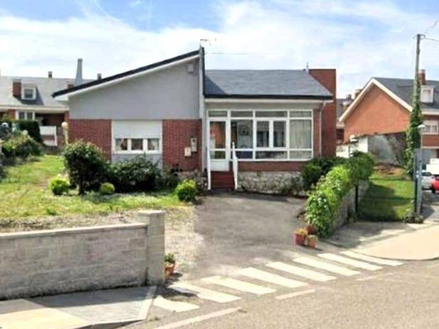 Chalet en venta en Barcenilla, Piélagos