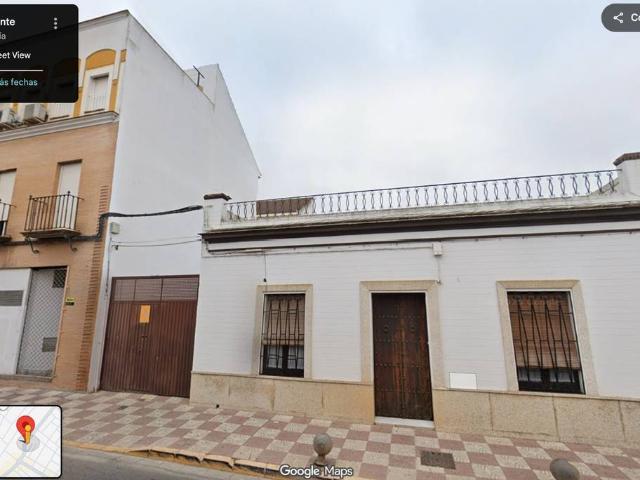 Chalet en venta en Brenes, Andalucía