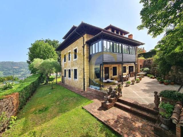 Chalet en venta en Centro, Oviedo
