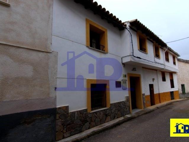 Villa en venta en Buendía