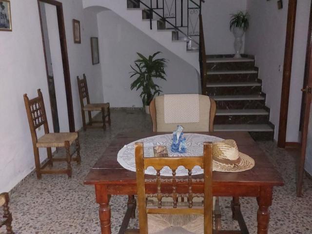 Villa en venta en Bujalance