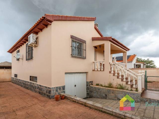 Chalet en venta en Burguillos De Toledo, Castilla-La Mancha