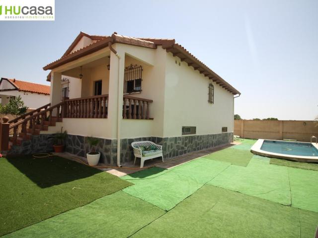 Villa en venta en Burguillos De Toledo