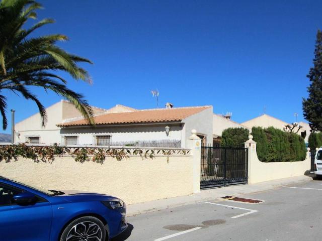 Villa en venta en Busot, Urbanització El Carril
