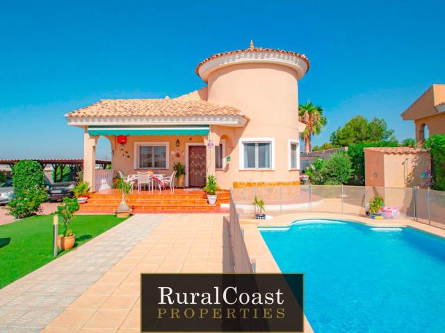 Villa en venta en Busot, Urbanització El Carril