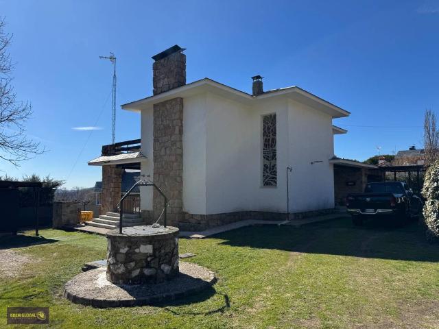 Chalet en venta en Sexmo de Lozoya, Bustarviejo