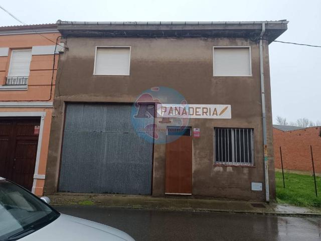 Chalet en venta en Bustillo Del Páramo, Castilla y León