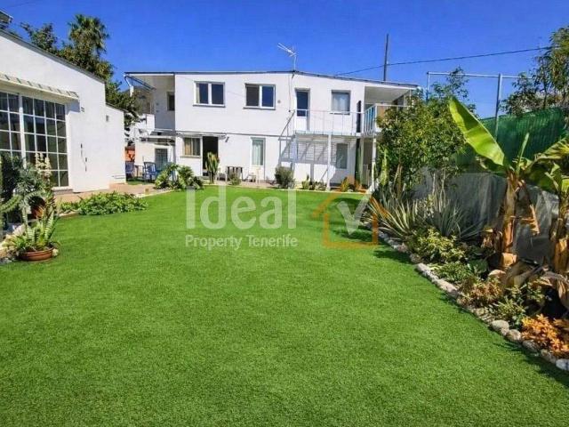 Chalet en venta en Las Casas, Arona