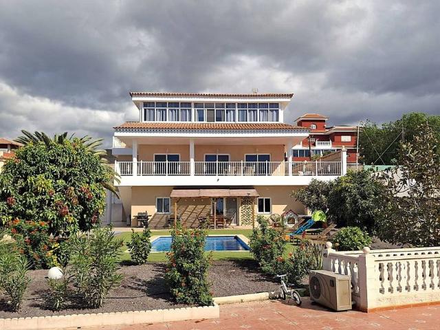 Chalet en venta en Las Casas, Arona