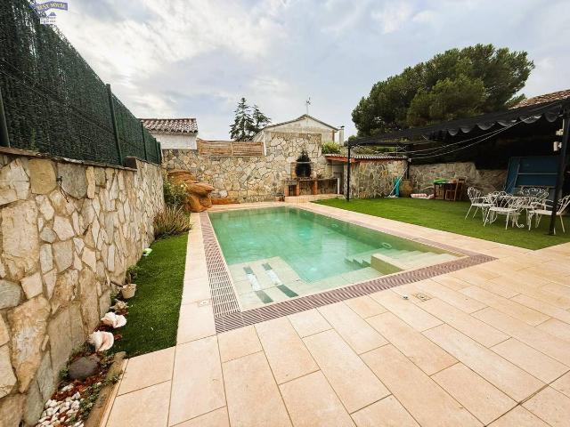 Chalet en venta en la Romànica, Barberà Del Vallès