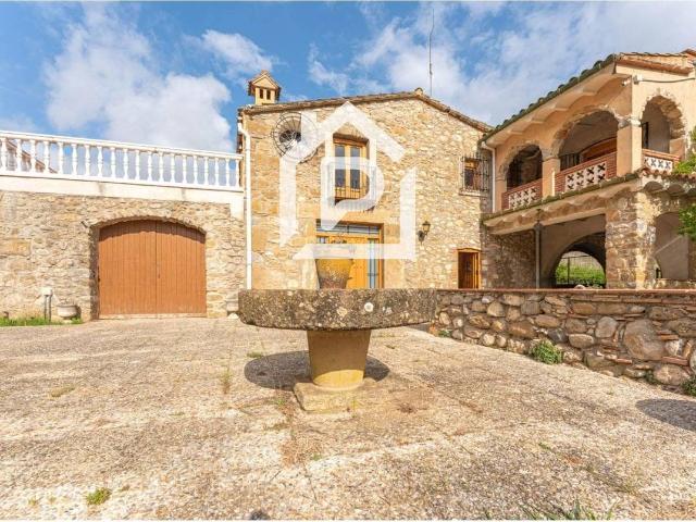 Chalet en venta en Cabanelles, Girona