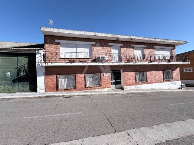 Chalet en venta en Cabanillas Del Campo, Guadalajara