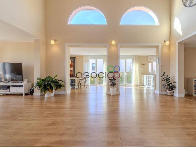 Chalet en venta en Cabanillas Del Campo, Castilla-La Mancha