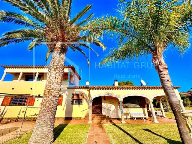Villa en venta en Calonge