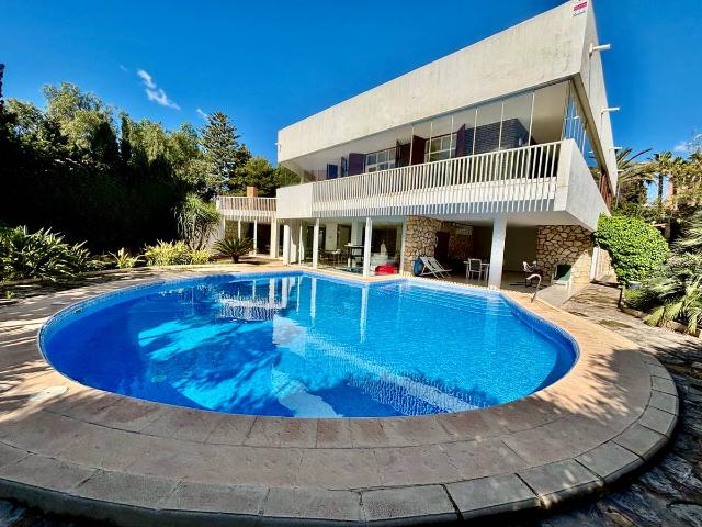 Chalet en venta en Casco Antiguo - Santa Cruz - Ayuntamiento, l'Alacantí