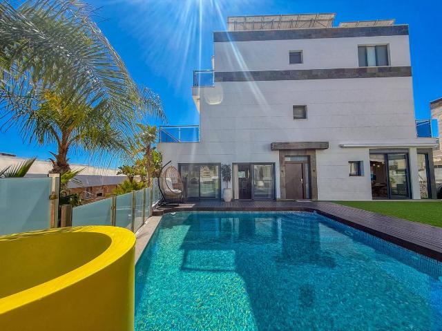 Chalet en venta en Casco Antiguo - Santa Cruz - Ayuntamiento, l'Alacantí