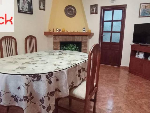 Chalet en venta en La Estación, Cabra