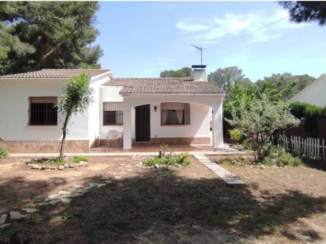Villa en venta en Cabra Del Camp