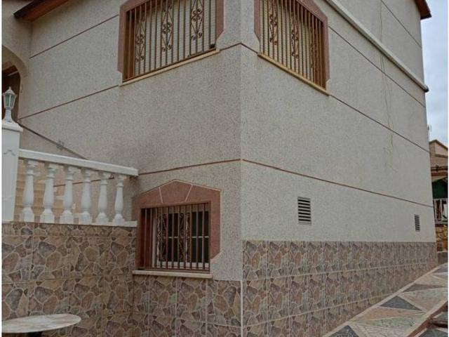 Villa en venta en Cabra Del Camp