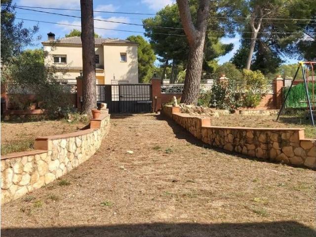 Villa en venta en Cabra Del Camp