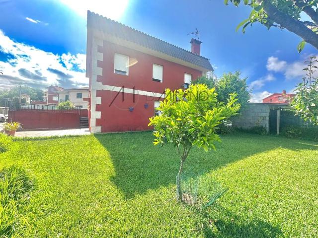 Chalet en venta en Vigo