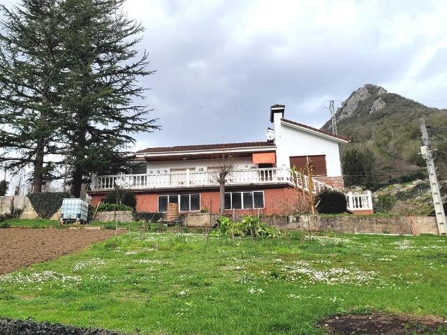 Chalet en venta en Cabrales, Asturias