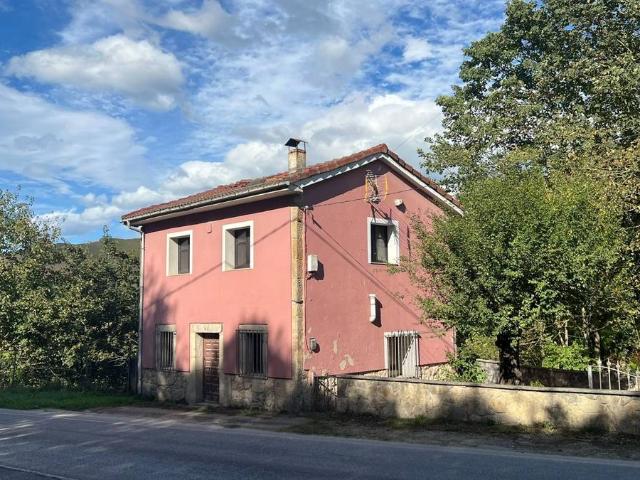 Chalet en venta en Cabrales, Asturias