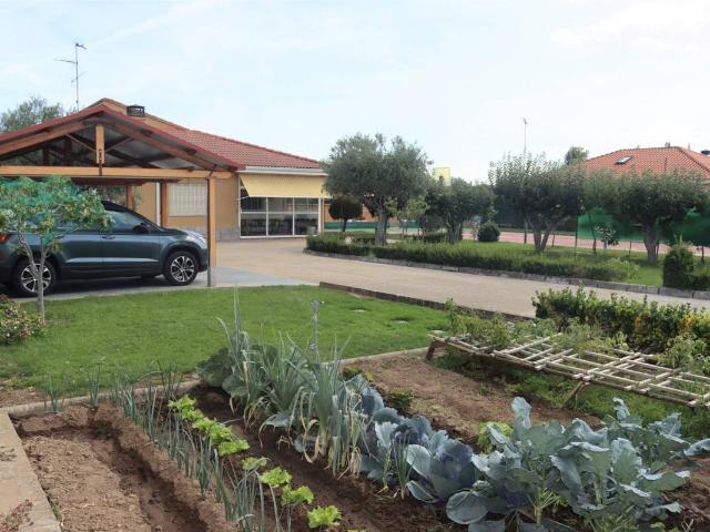 Villa en venta en Cabrerizos, Casablanca