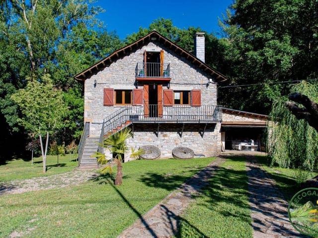 Chalet en venta en Cabrillanes, Castilla y León