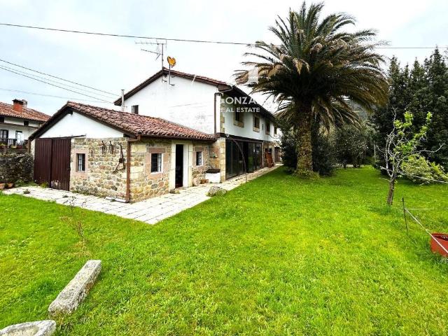 Chalet en venta en Cabuérniga, Cantabria