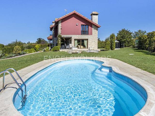 Chalet en venta en Gijón, Asturias