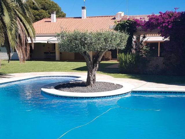 Chalet en venta en el Pla, l'Ametlla de Mar