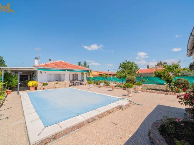 Villa en venta en Santa Cruz Del Retamar, Las Perdices