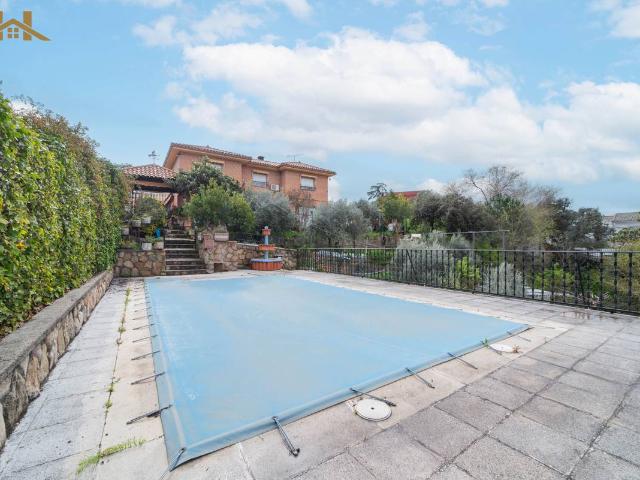 Villa en venta en Santa Cruz Del Retamar, Las Perdices Villa en venta en Santa Cruz Del Retamar, Las Perdices