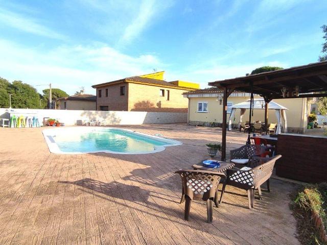 Chalet en venta en Caldes De Malavella, Canigó