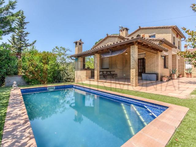 Chalet en venta en Caldes De Malavella, Canigó