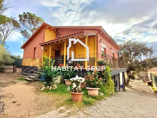 Villa en venta en Caldes De Malavella, Canigó