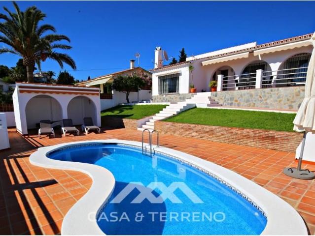 Chalet en venta en Capuchinos, La Axarquía