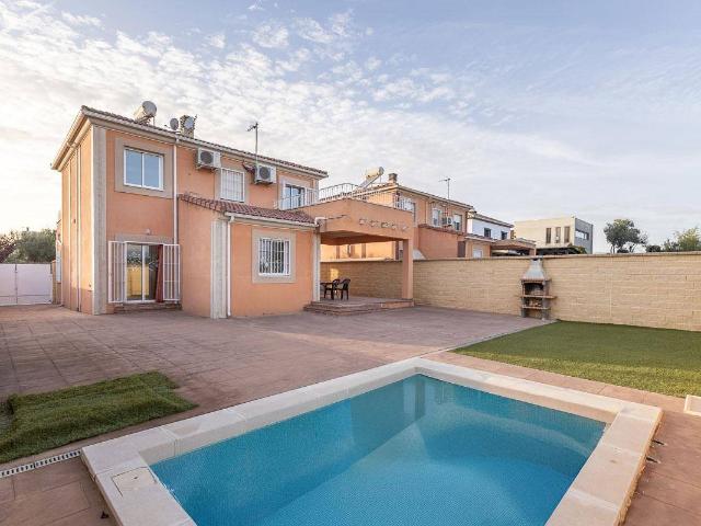 Villa en venta en Calicasas