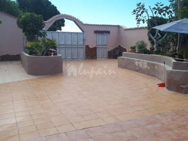 Chalet en venta en La Postura, Adeje