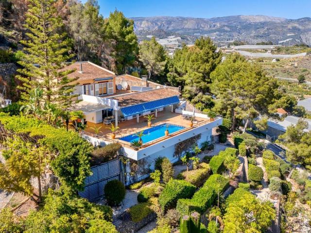 Villa en venta en Callosa D'en Sarrià