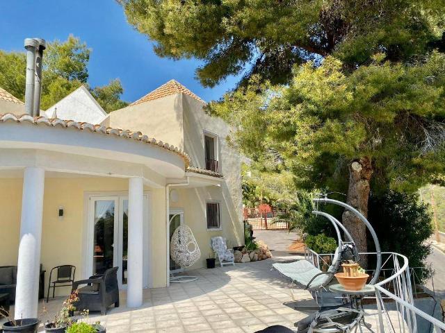 Villa en venta en Callosa D'en Sarrià