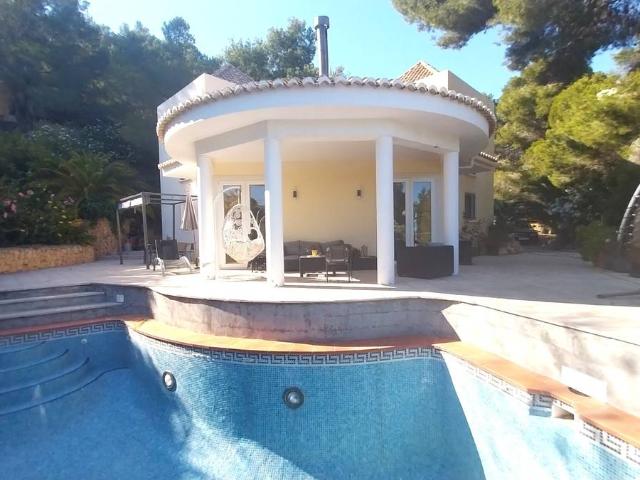 Villa en venta en Altea