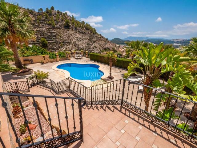 Chalet en venta en la Marina Baixa, Valencia