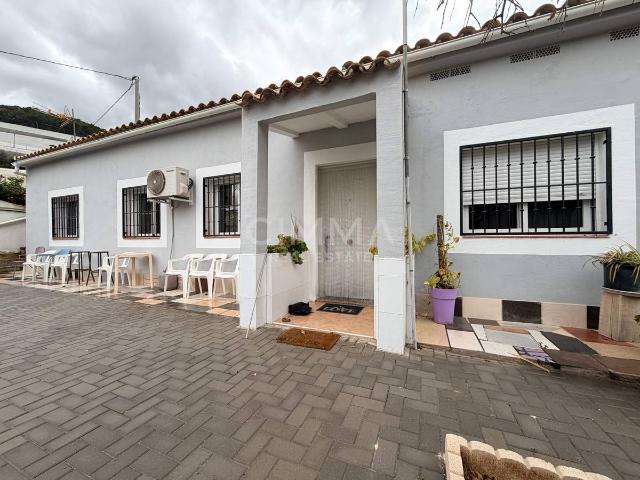 Chalet en venta en Callosa D'en Sarrià, Valencia