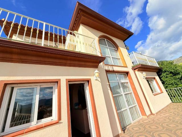 Chalet en venta en la Marina Baixa, Valencia